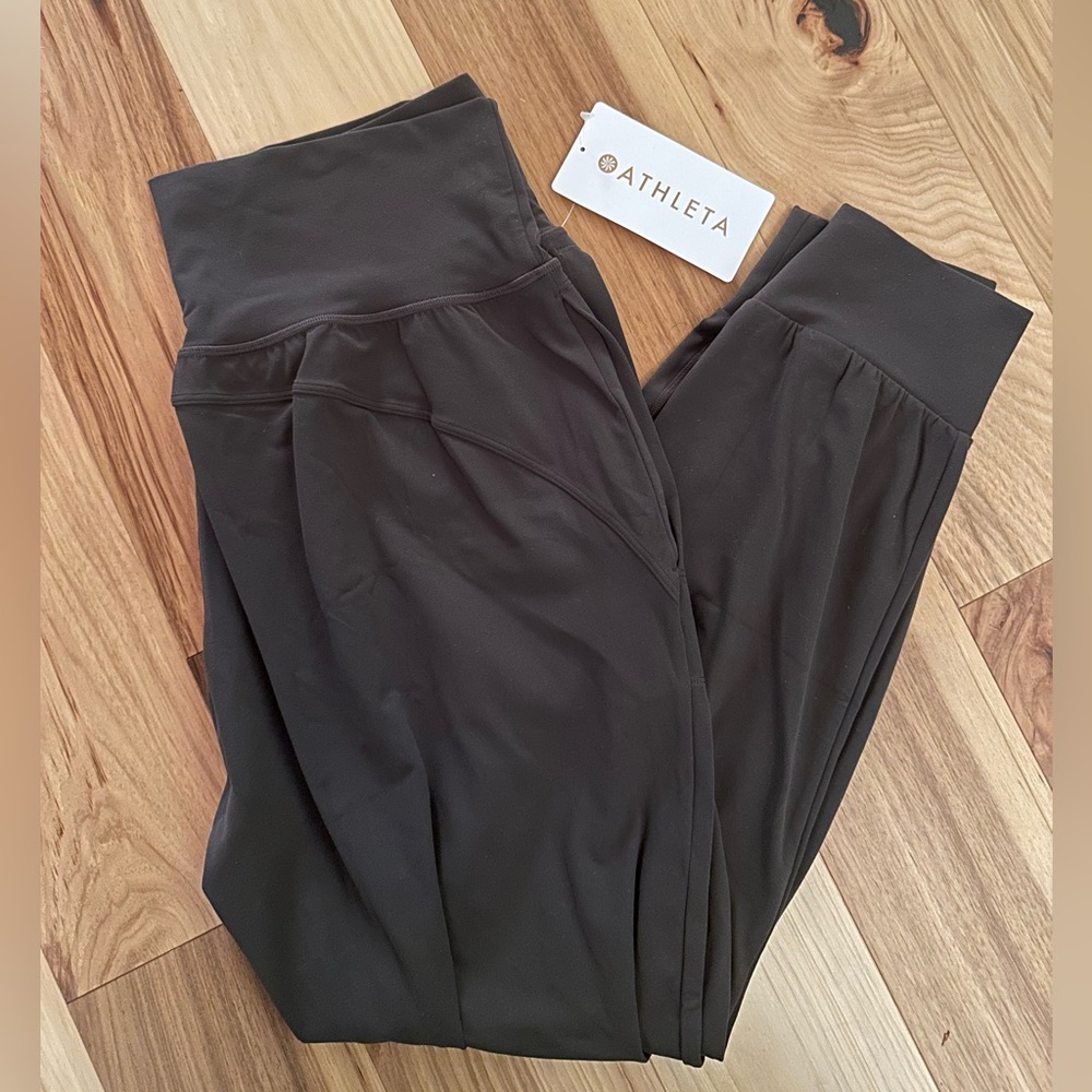 Athleta Salutation Jogger